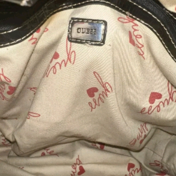 GUESS Handbag - Picture 3 of 4